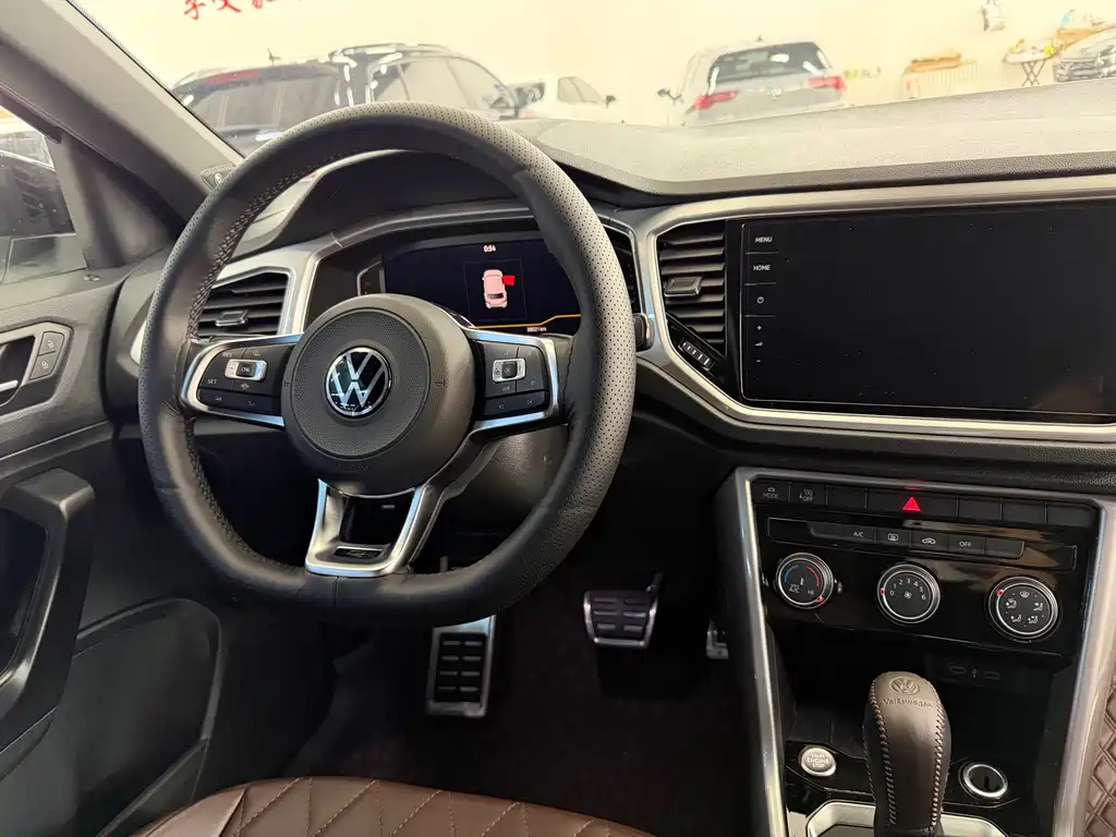 VOLKSWAGEN T ROC EXPLORING SONGS