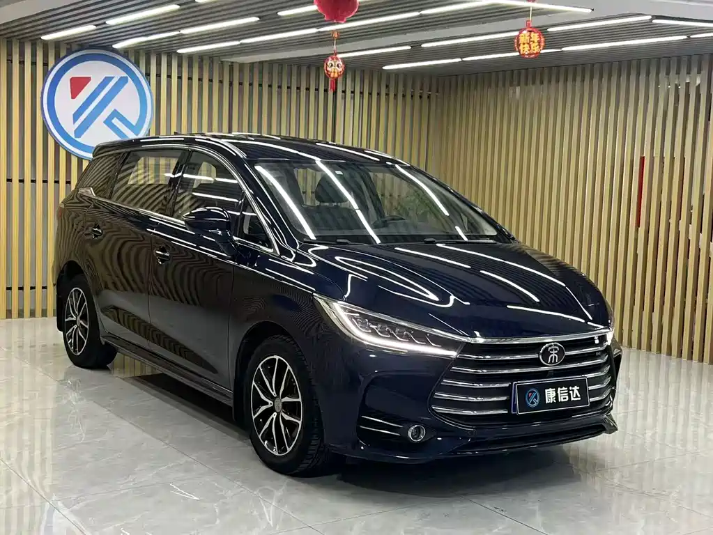 BYD MAX — миниатюра 2