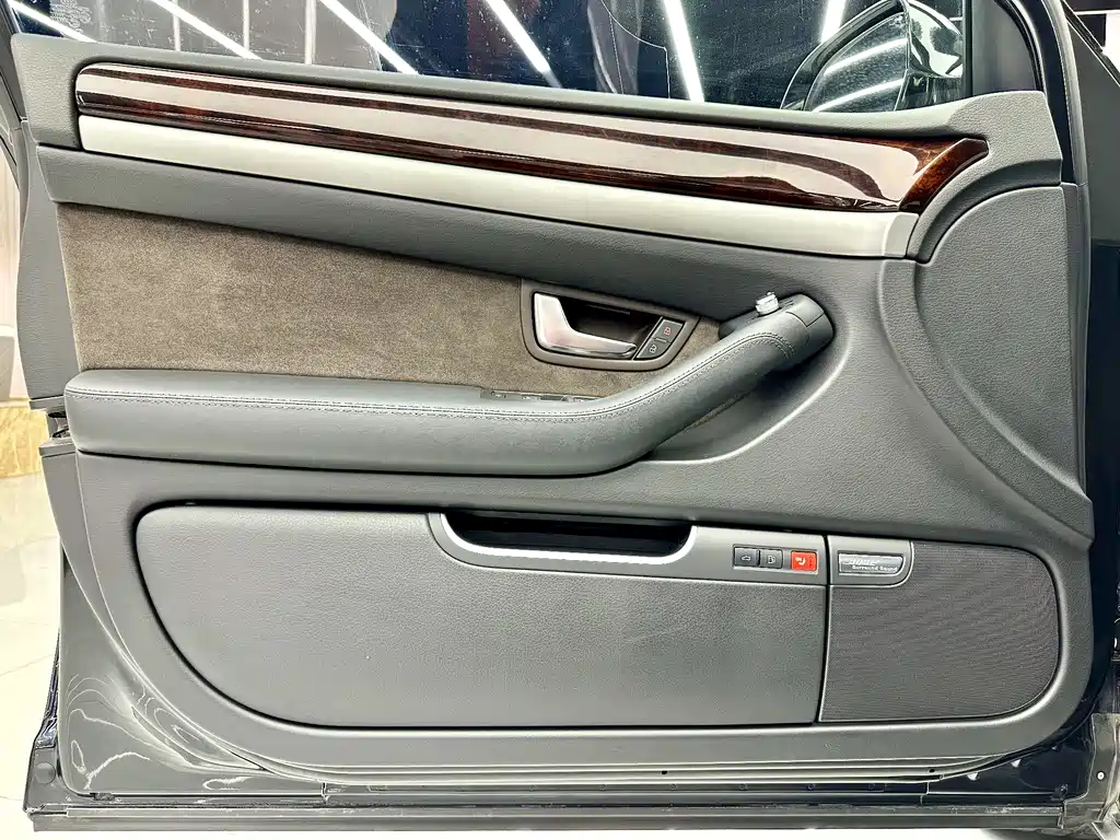 Audi A8 2010 A8L 3.0 FSI