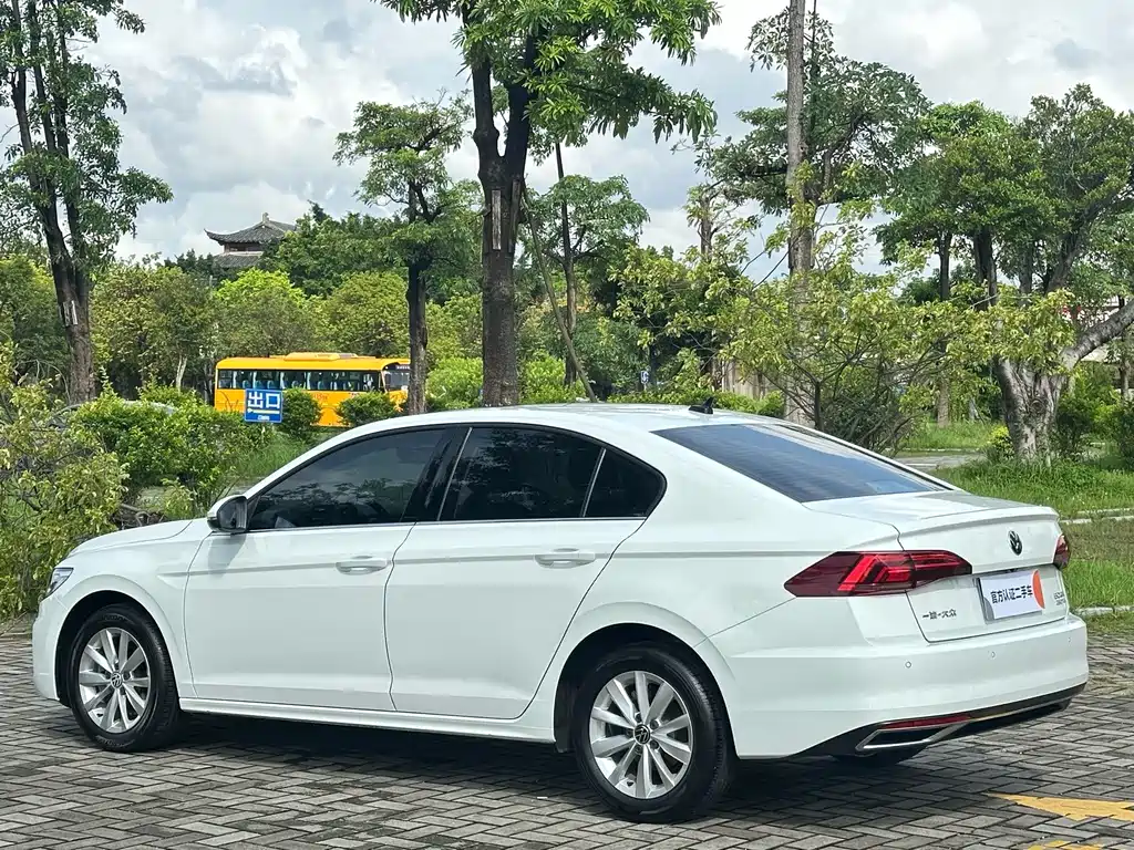 Volkswagen Bora — миниатюра 7
