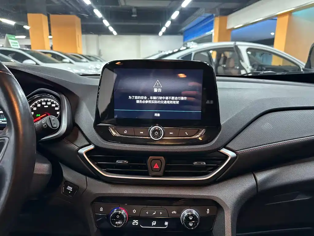Chevrolet Volando — миниатюра 11