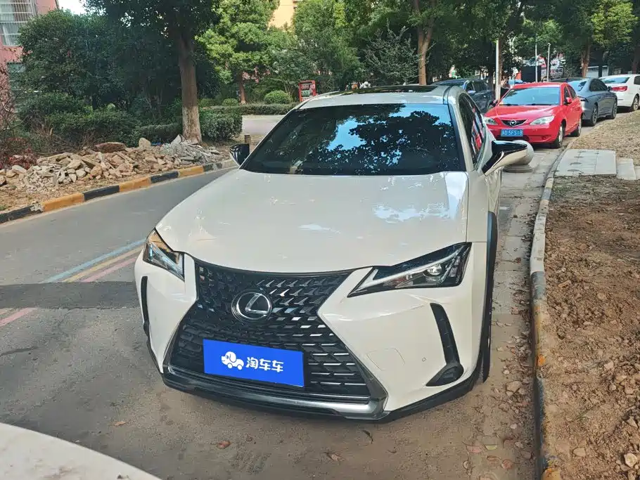 Lexus UX — миниатюра 2