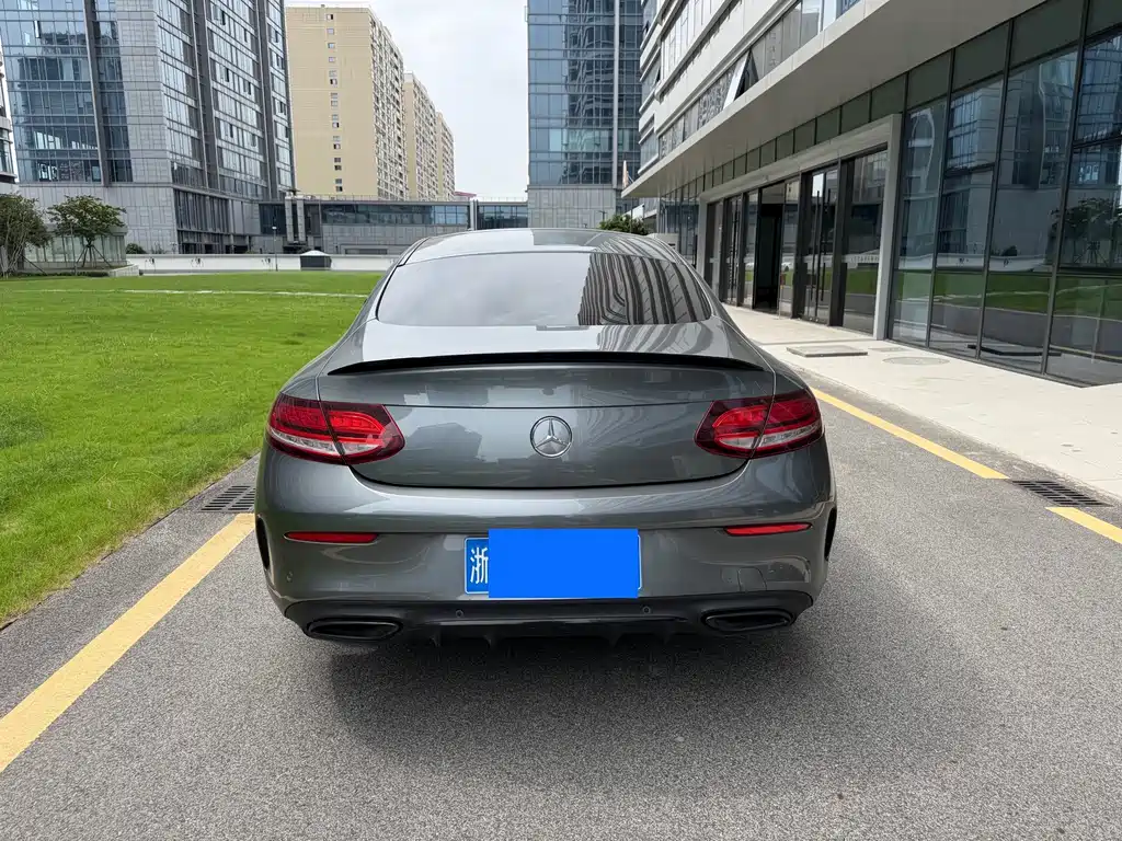Mercedes-Benz C-Class (Import) — миниатюра 3