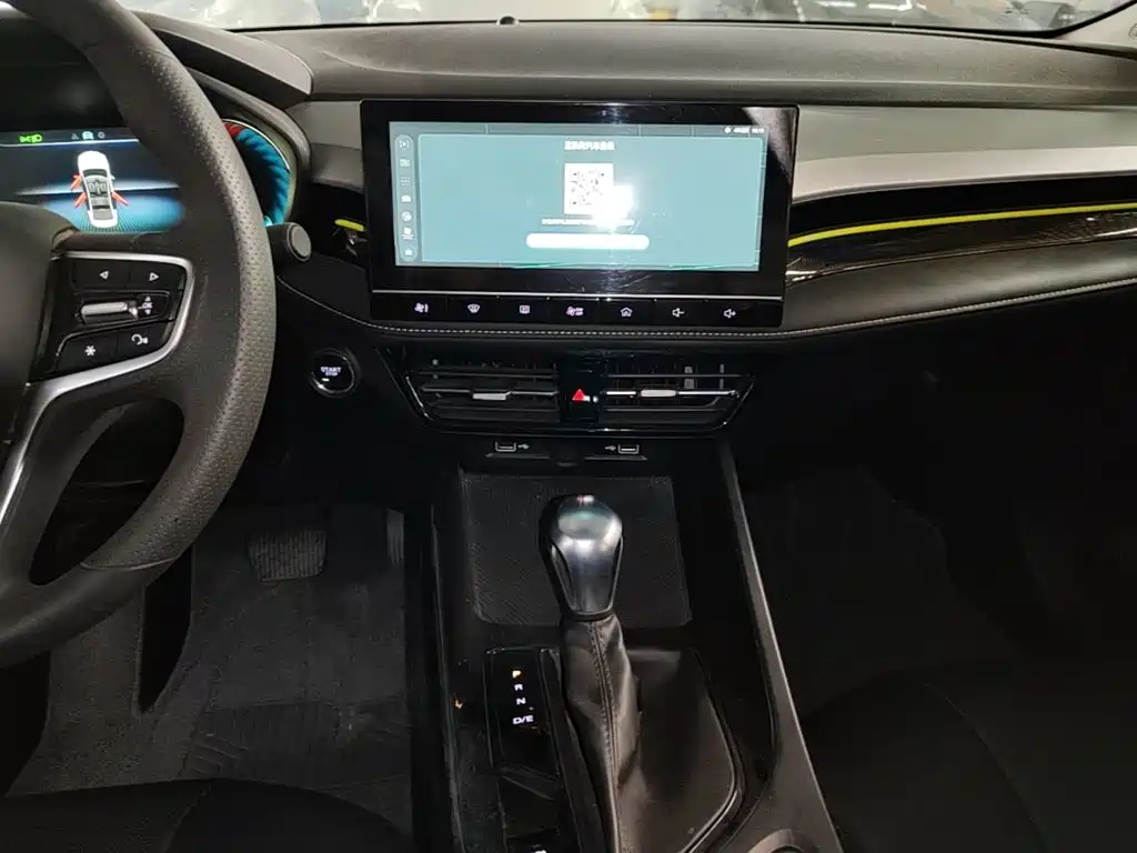 Roewe i5 — миниатюра 13