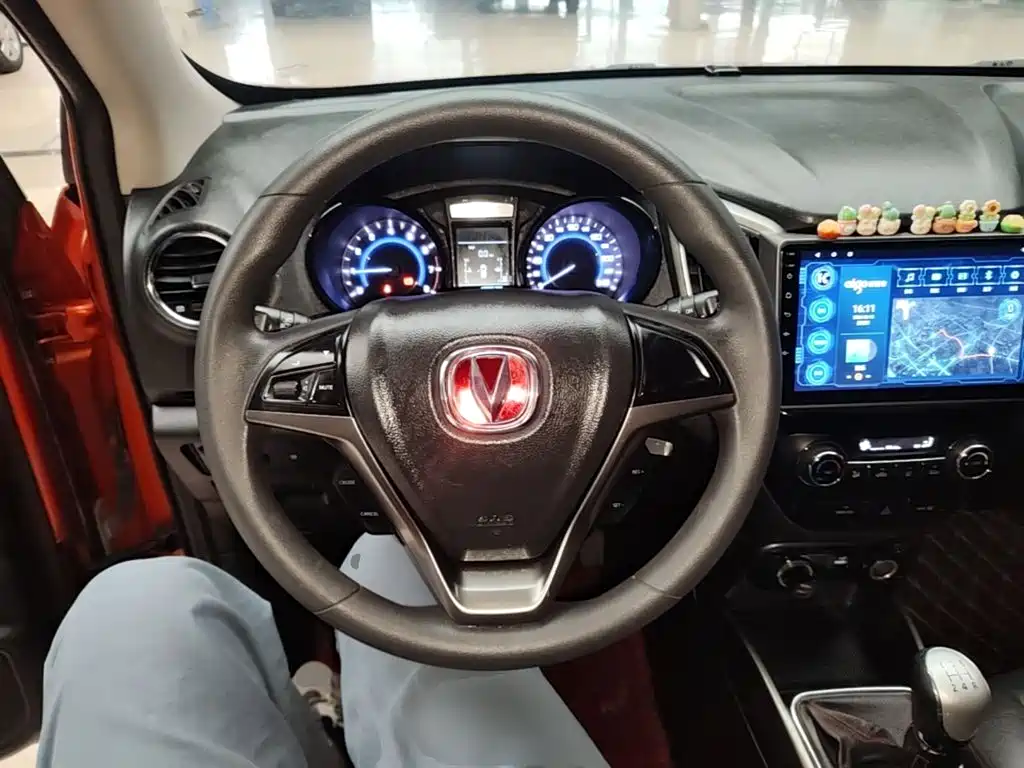 Changan CS15 — миниатюра 11