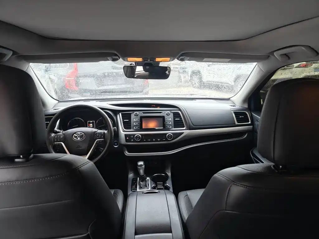 Toyota Highlander — миниатюра 5