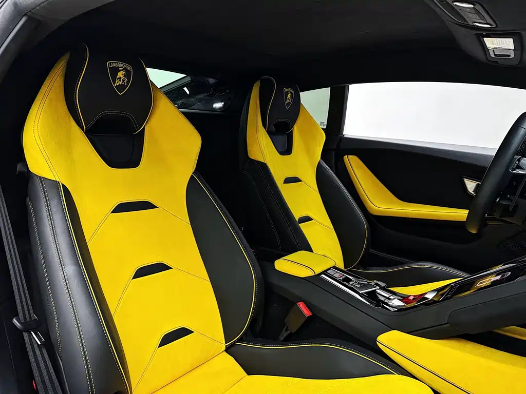 LAMBORGHINI HURACÁN