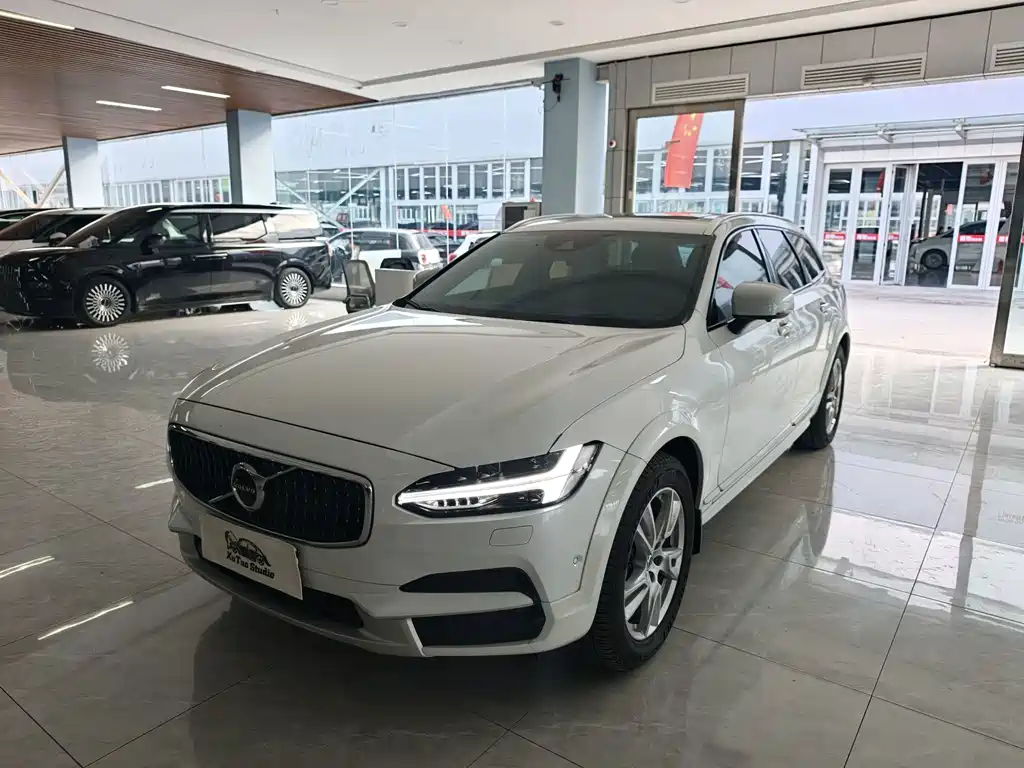 Volvo V90