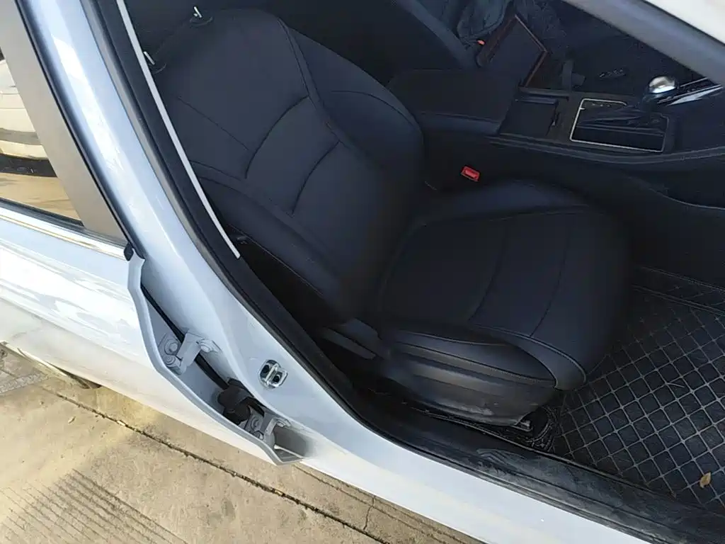 Roewe i5 — миниатюра 25