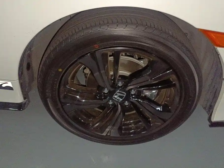 Honda Civic — миниатюра 6