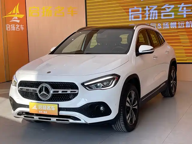 MERCEDES-BENZ GLA 2021