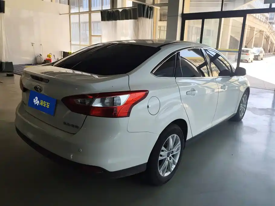 Ford Focus — миниатюра 3