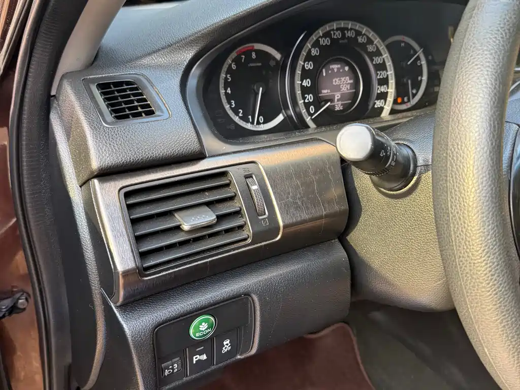 Honda Accord — миниатюра 17