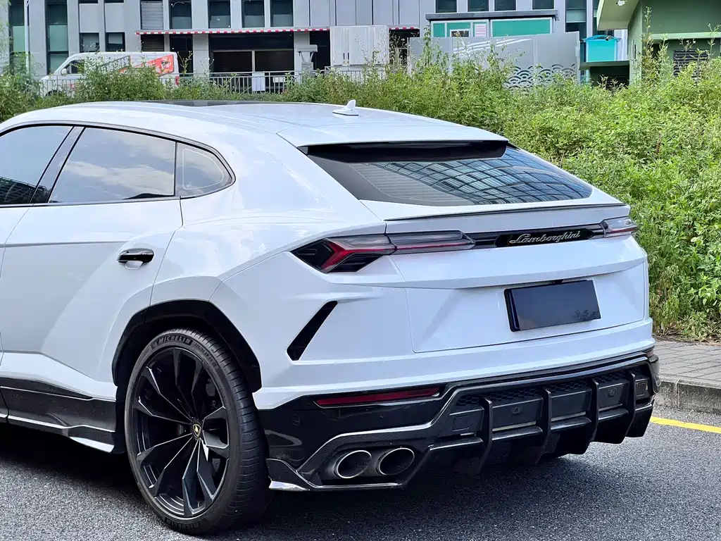 Lamborghini Urus — миниатюра 22