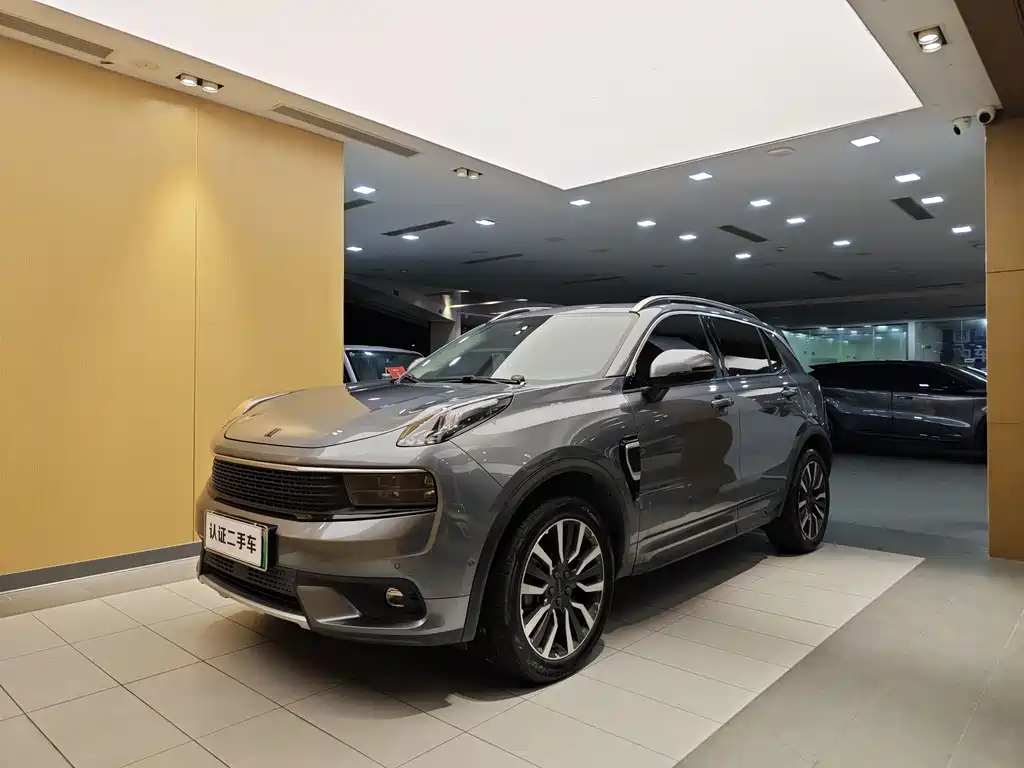 Lynk & Co 01 NEV 2018 1.5T PHEV Dynamic China V