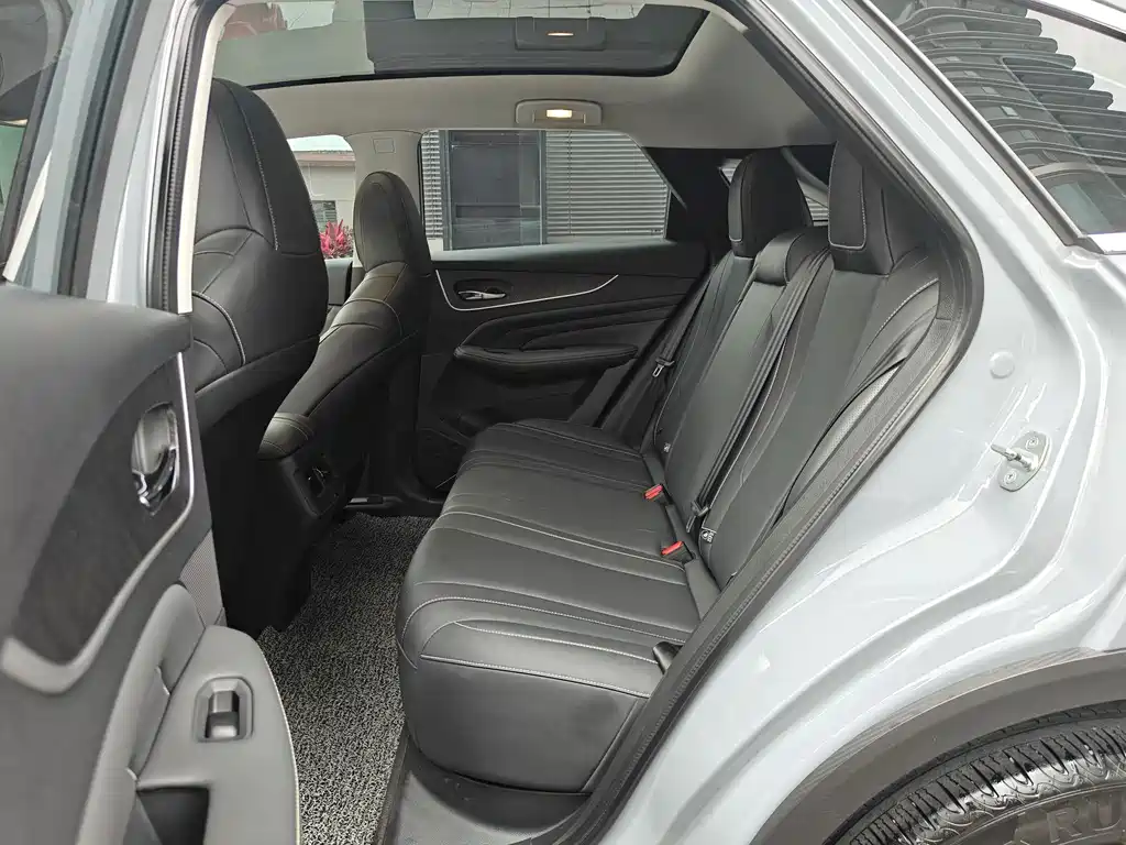 Venucia V 2023 260T Pro