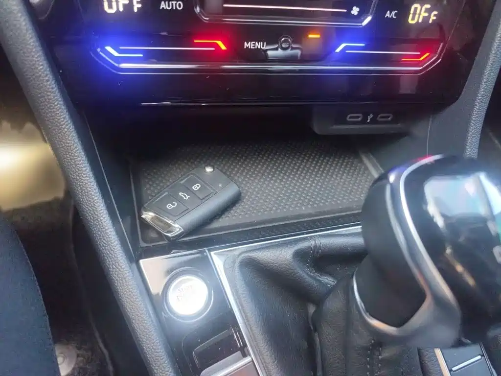 Volkswagen Sagitar — миниатюра 12