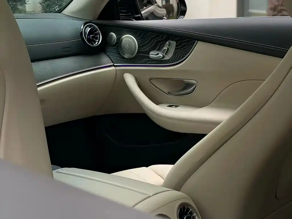 Mercedes-Benz E-Class (Import) — миниатюра 7