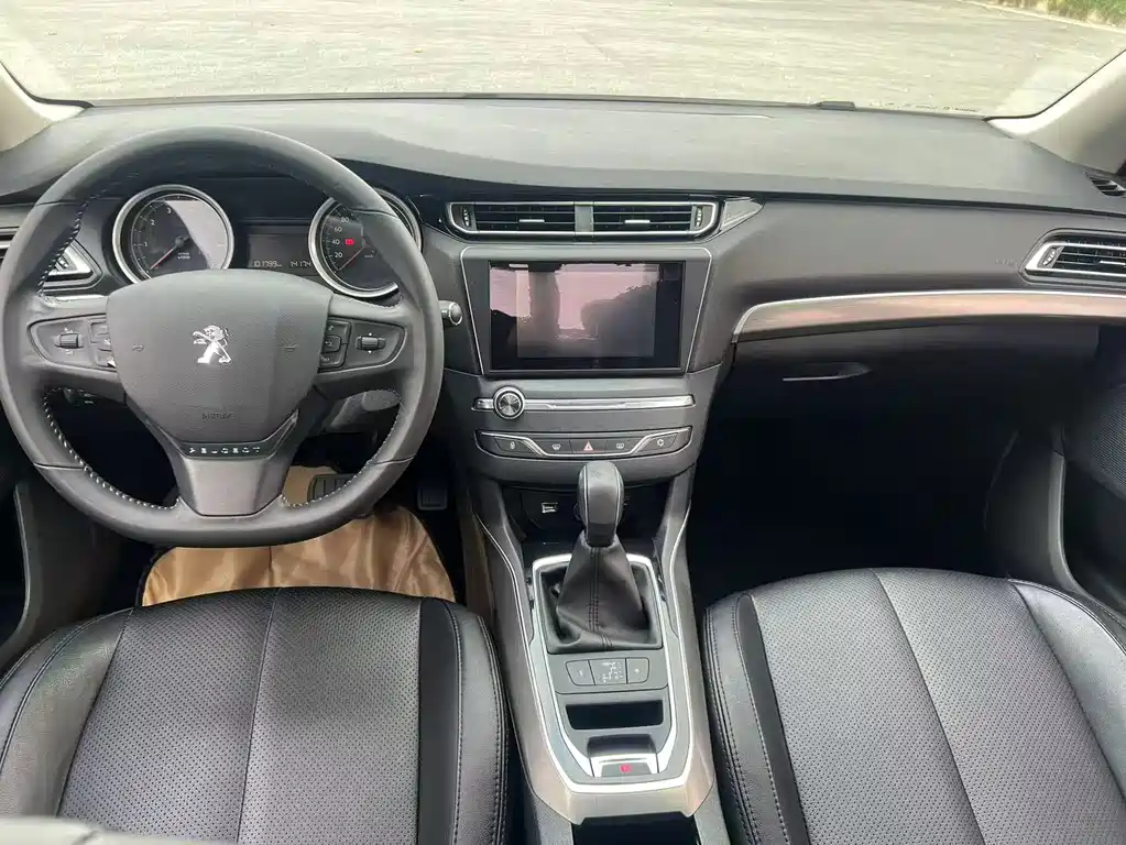 Peugeot 408 — миниатюра 11