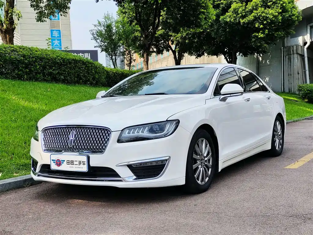 Lincoln MKZ 2020