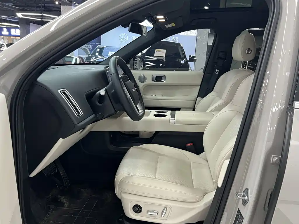 Li Auto L6 2024 Pro