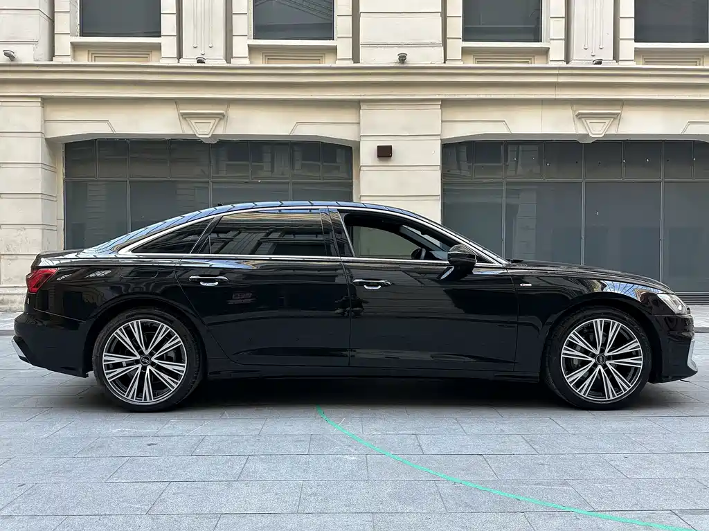 Audi A6L — миниатюра 7