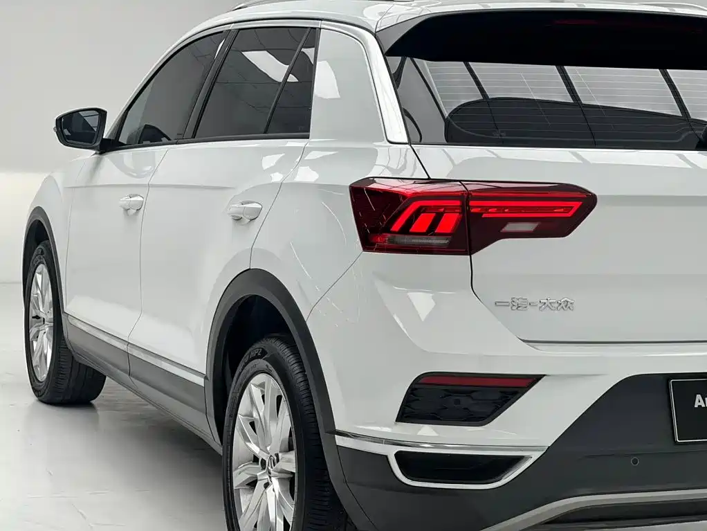 Volkswagen T-Roc — миниатюра 5
