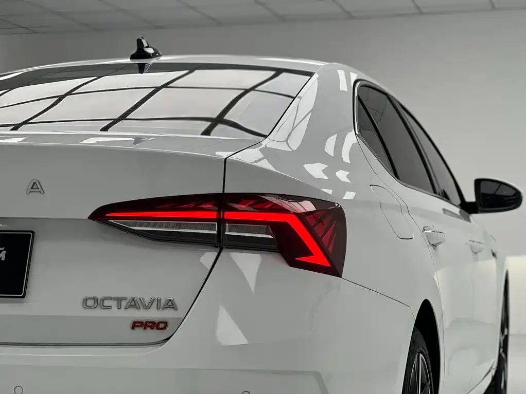 Skoda Octavia — миниатюра 8