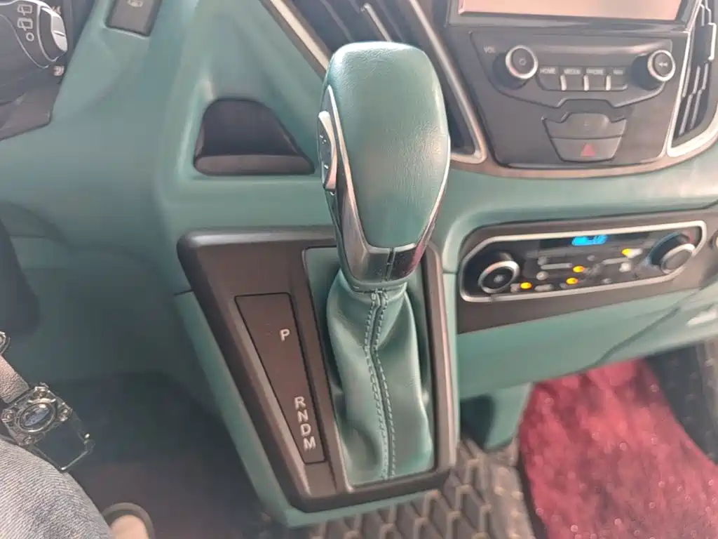 Ford Tourneo — миниатюра 14