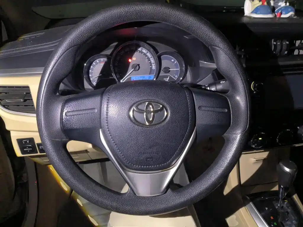 Toyota Corolla — миниатюра 7