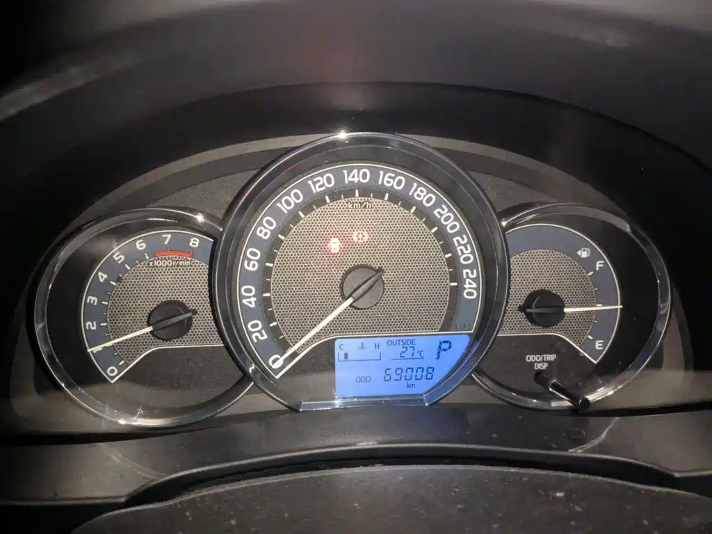 Toyota Corolla — миниатюра 8