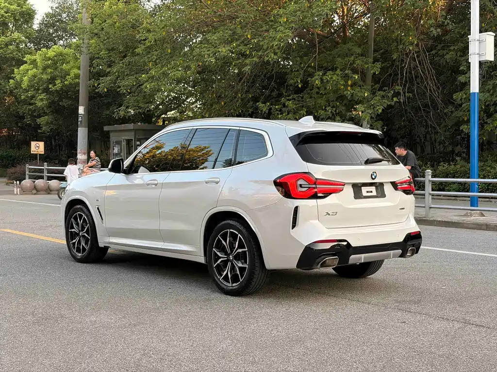 BMW X3 — миниатюра 10
