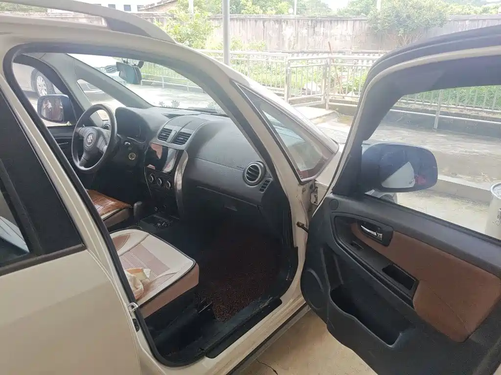 Suzuki SX4 — миниатюра 18