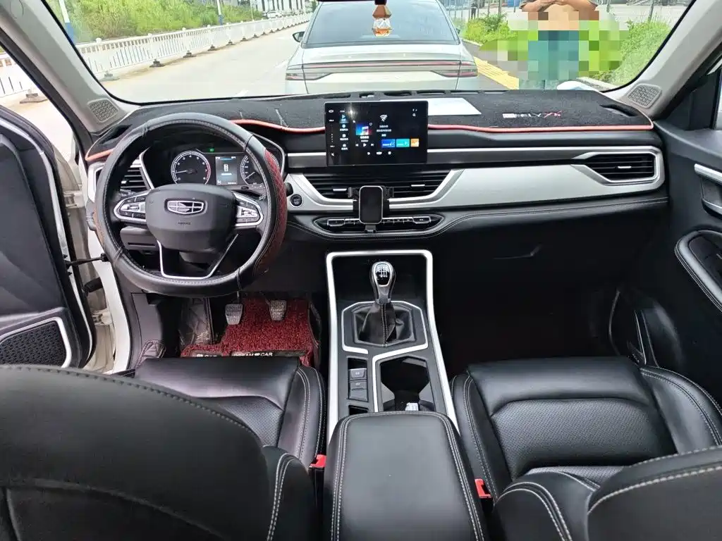 Geely Vision X6 — миниатюра 13