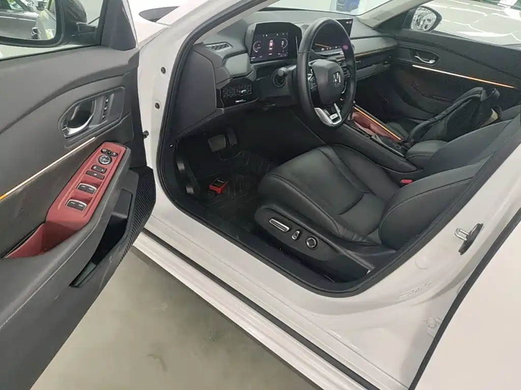 Honda Accord — миниатюра 16