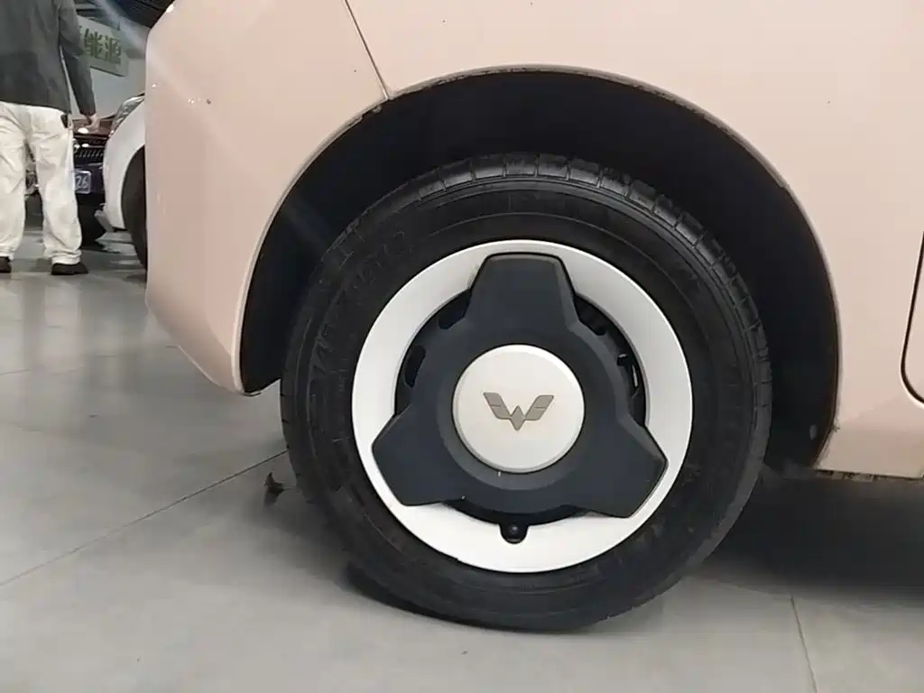 Wuling MINIEV — миниатюра 23
