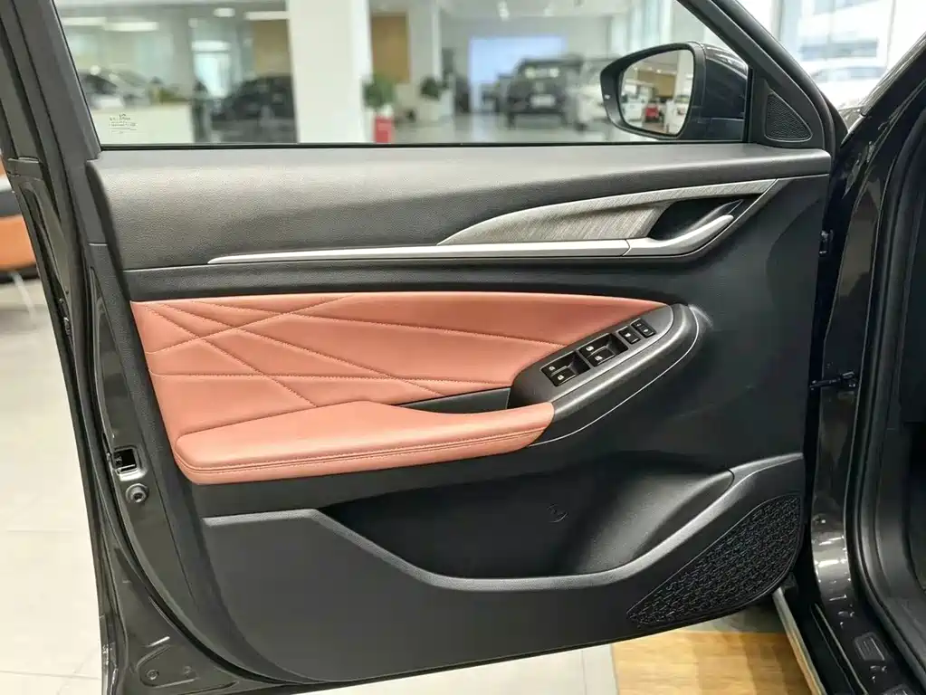 Changan Eado — миниатюра 10