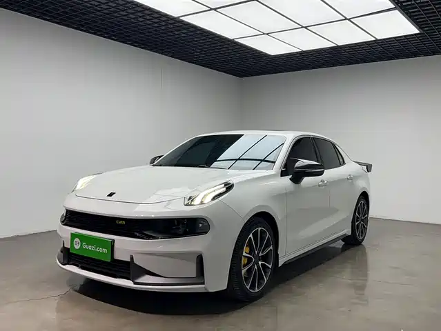 2021 Lynk & Co 03