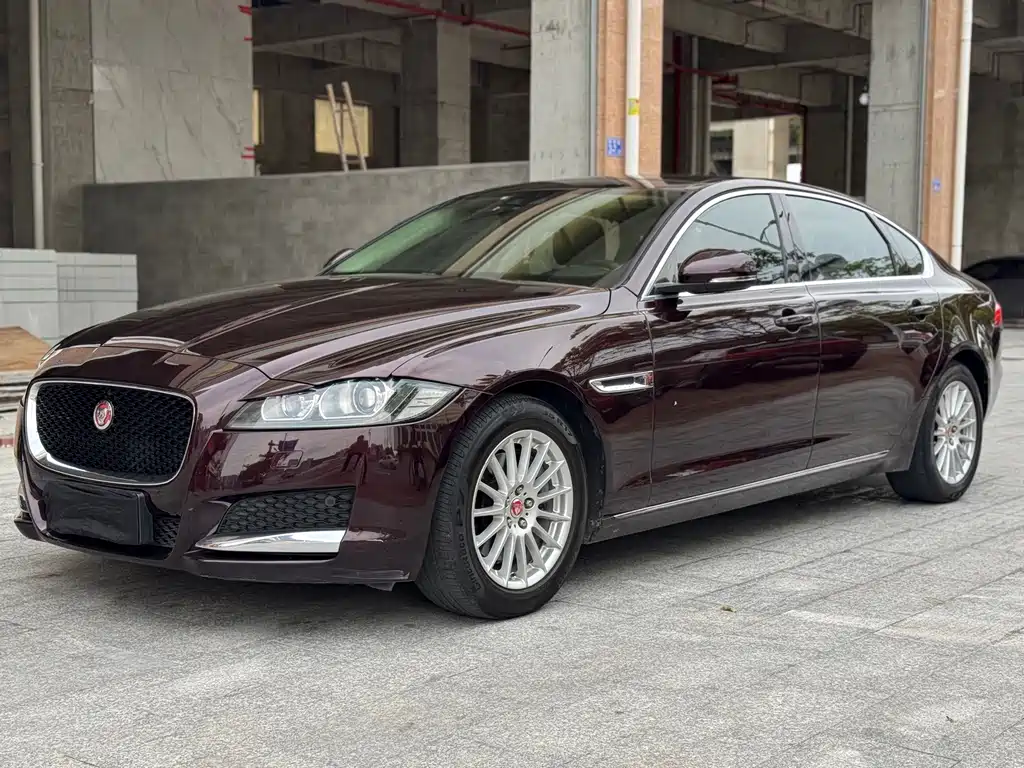 Jaguar XFL 2017