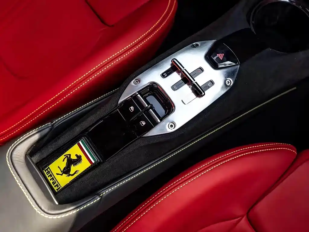 Ferrari SF90 2020 3.9T V8 Stradale