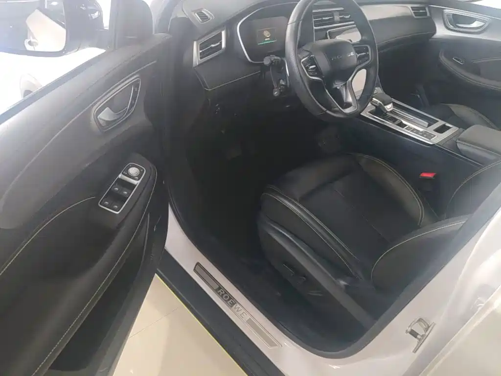 Roewe RX5 New Energy — миниатюра 16
