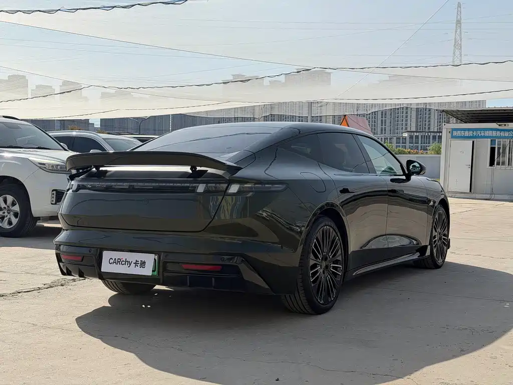 Lynk & Co 10 — миниатюра 4