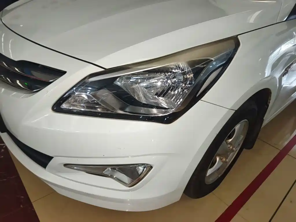 Hyundai Verna — миниатюра 24