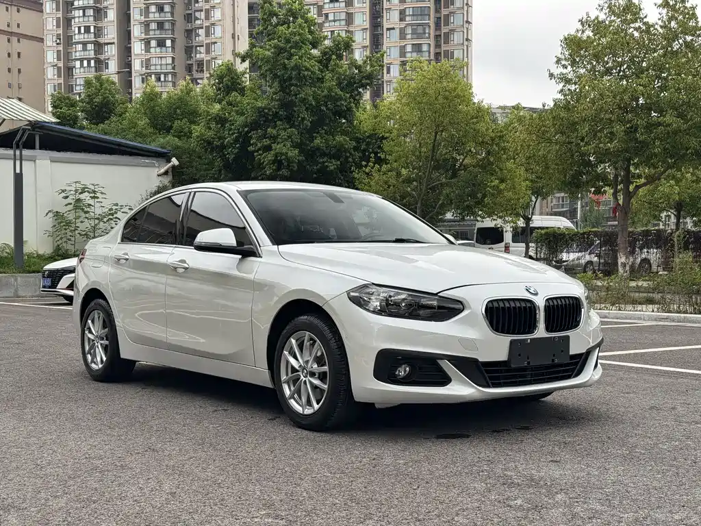 BMW 1 Series — миниатюра 2
