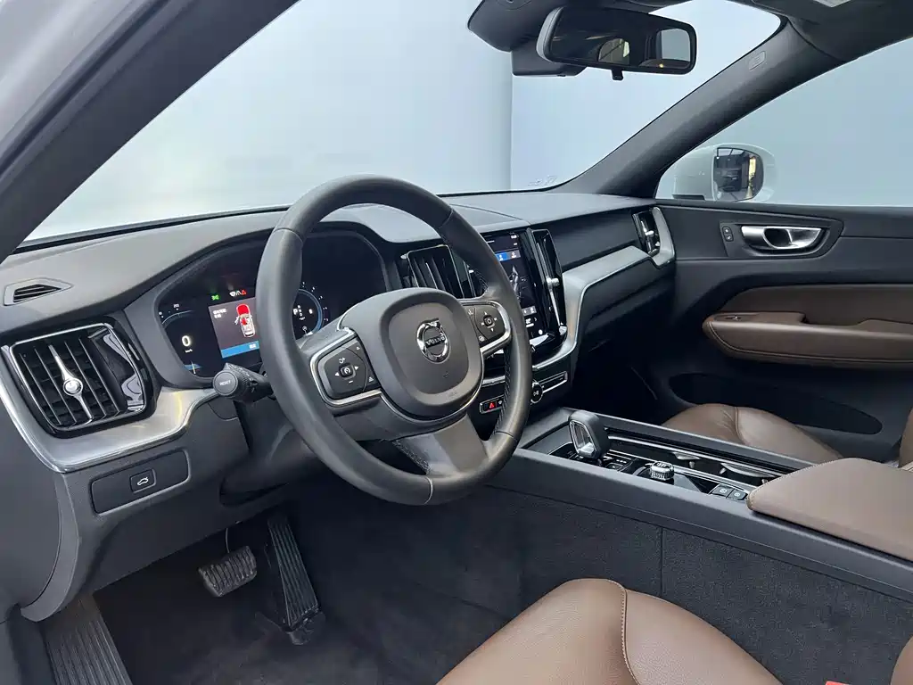 Volvo XC60 — миниатюра 8