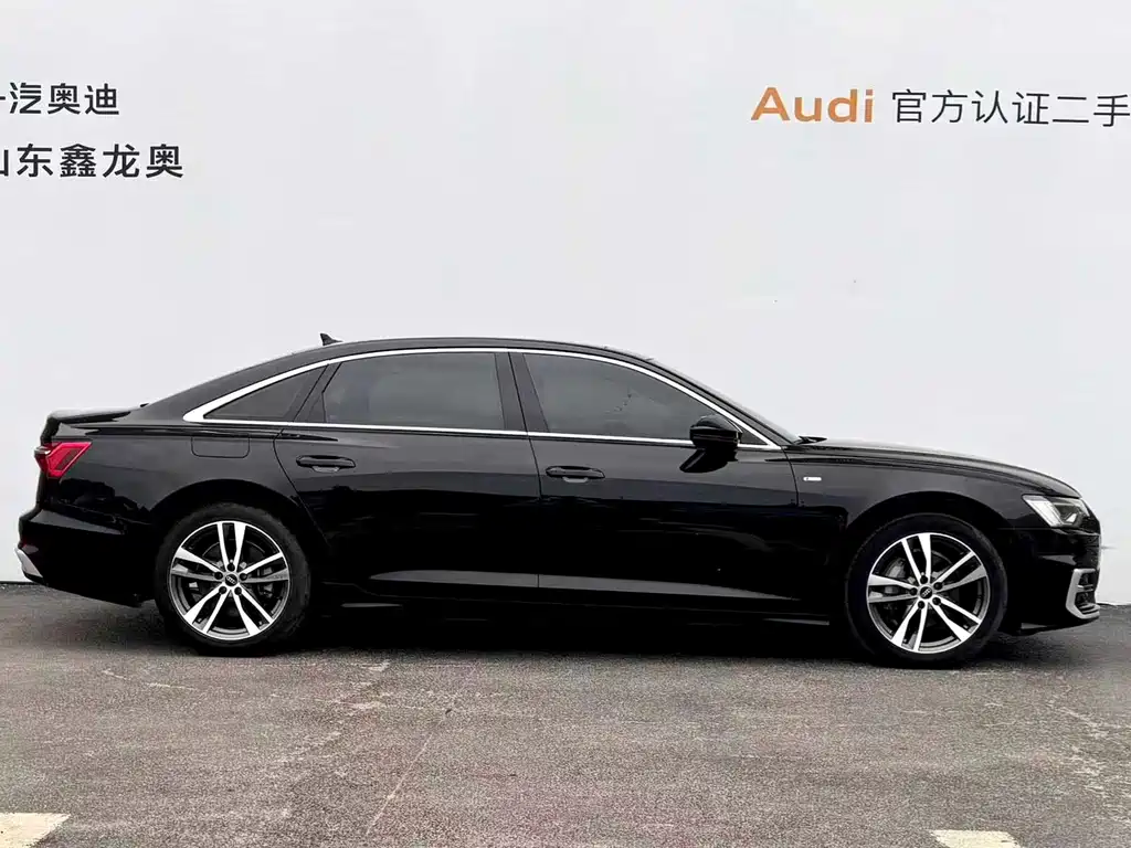 Audi A6L 2022 40 TFSI Luxury