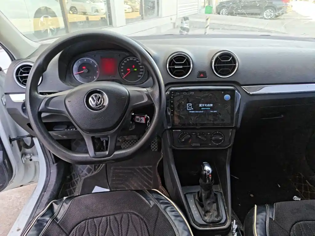 Volkswagen Jetta — миниатюра 10