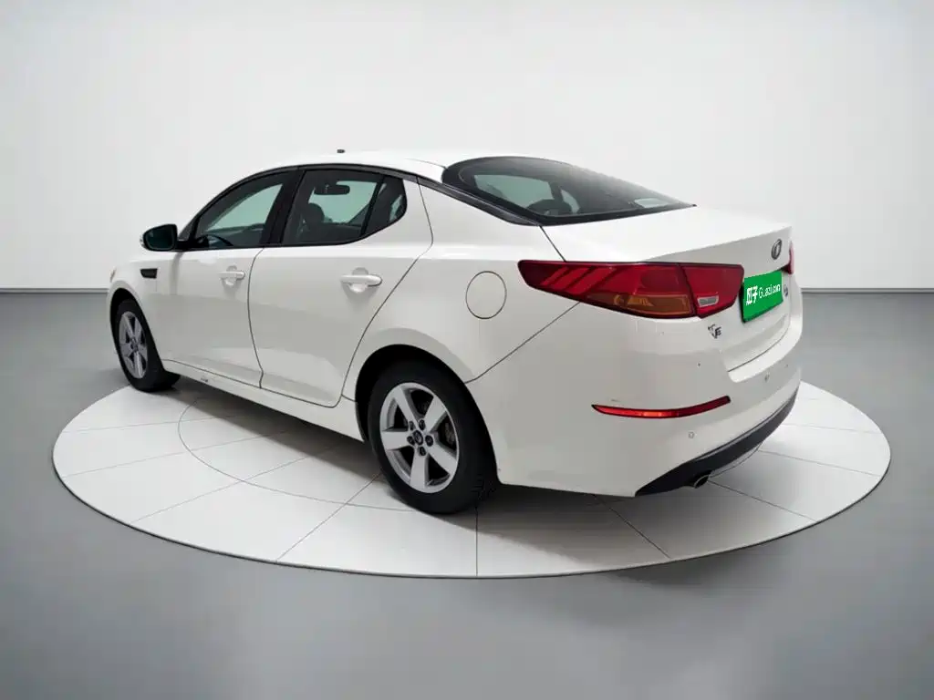 Kia K5 — миниатюра 4