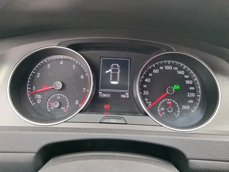 Volkswagen Golf — миниатюра 14