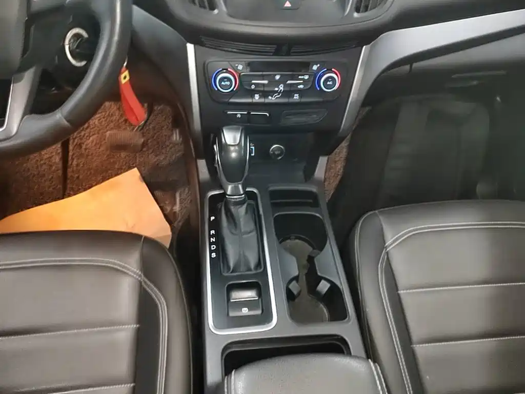 Ford Kuga — миниатюра 14